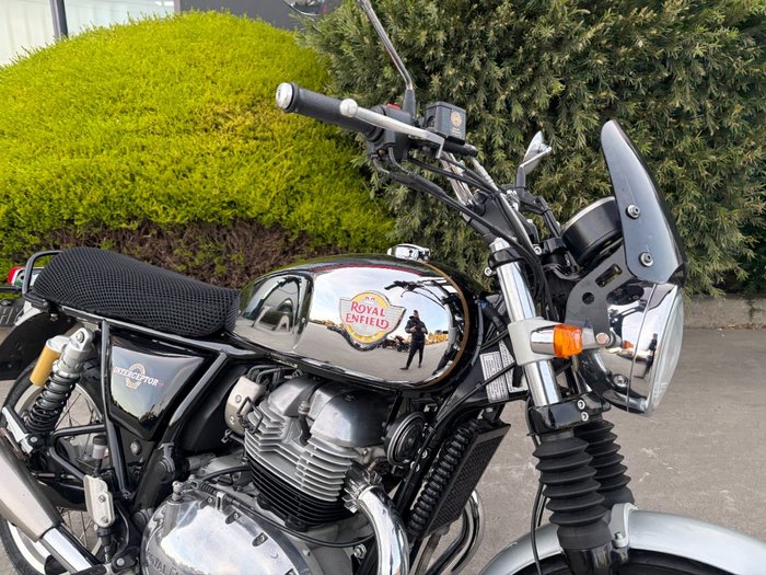 2021 Royal Enfield INTERCEPTOR 650 CHROME