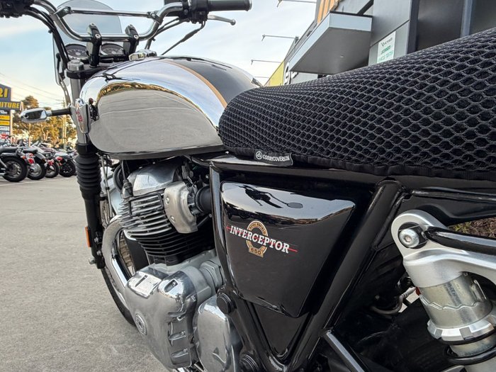 2021 Royal Enfield INTERCEPTOR 650 CHROME