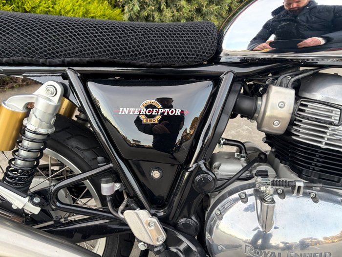 2021 Royal Enfield INTERCEPTOR 650 CHROME