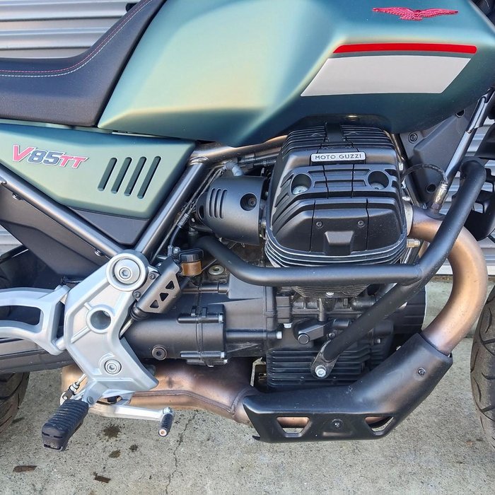 2023 Moto Guzzi V85 TT