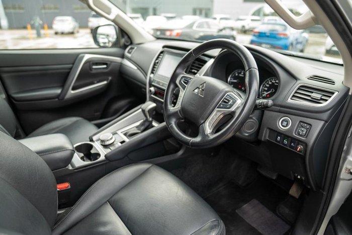 2020 Mitsubishi Pajero Sport GLS
