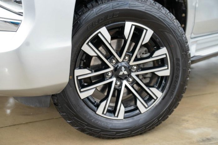 2020 Mitsubishi Pajero Sport GLS