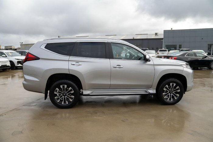 2020 Mitsubishi Pajero Sport GLS