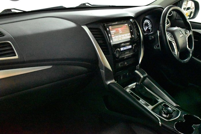 2019 Mitsubishi Pajero Sport Exceed