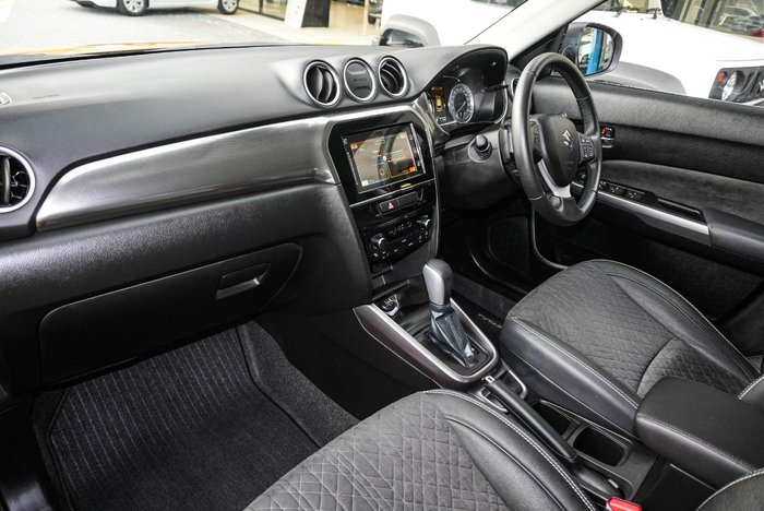 2023 Suzuki Vitara Turbo