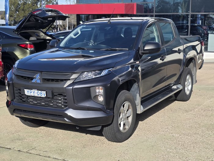 2022 Mitsubishi Triton GLX+