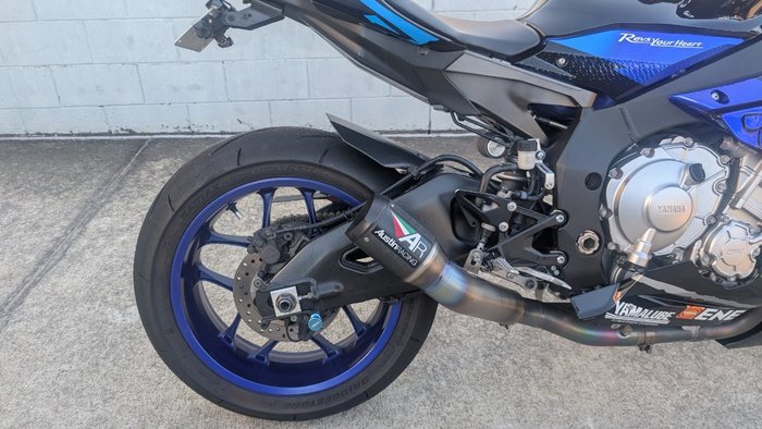 2016 Yamaha YZF-R1 Blue