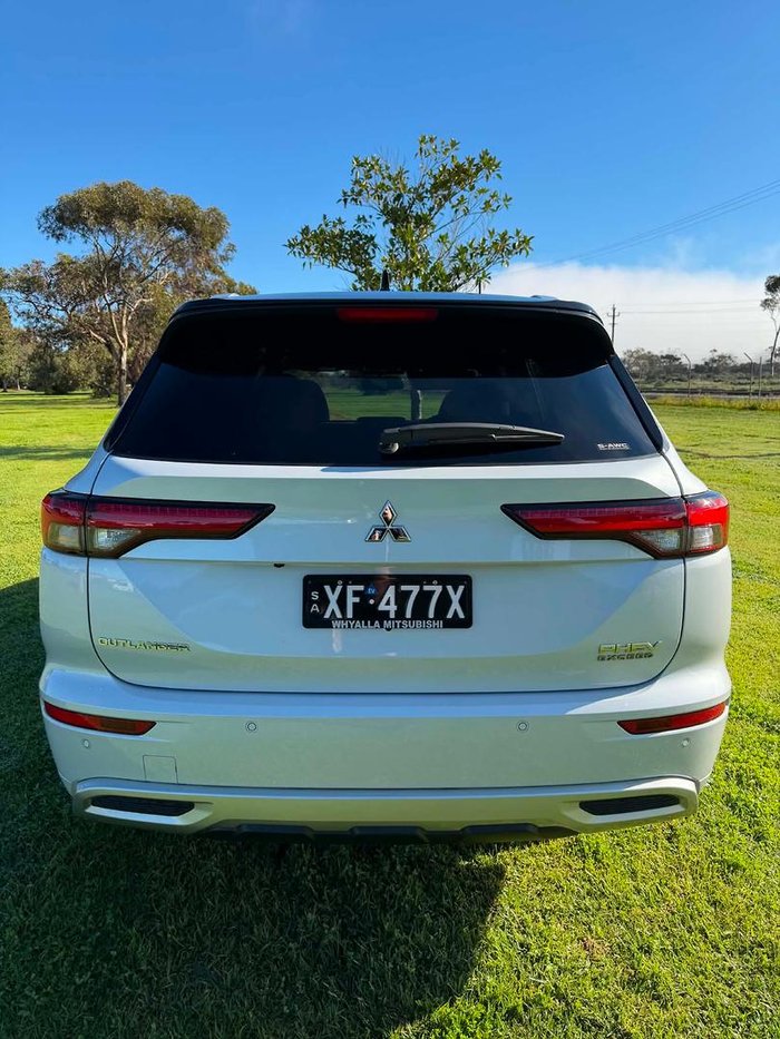 2025 Mitsubishi Outlander PHEV Exceed Tourer