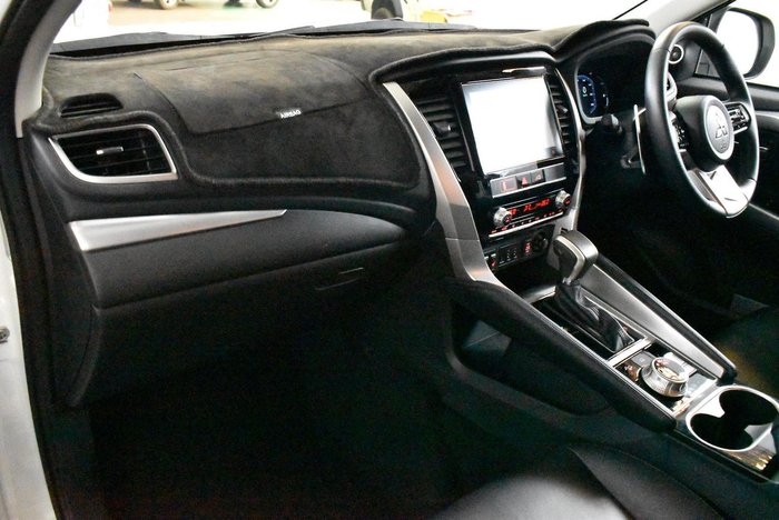 2024 Mitsubishi Pajero Sport Exceed