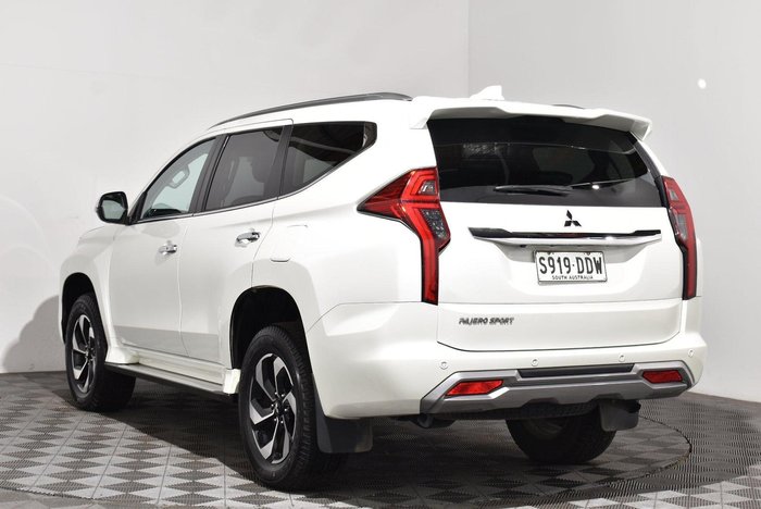 2024 Mitsubishi Pajero Sport Exceed