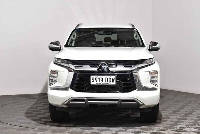 2024 Mitsubishi Pajero Sport Exceed