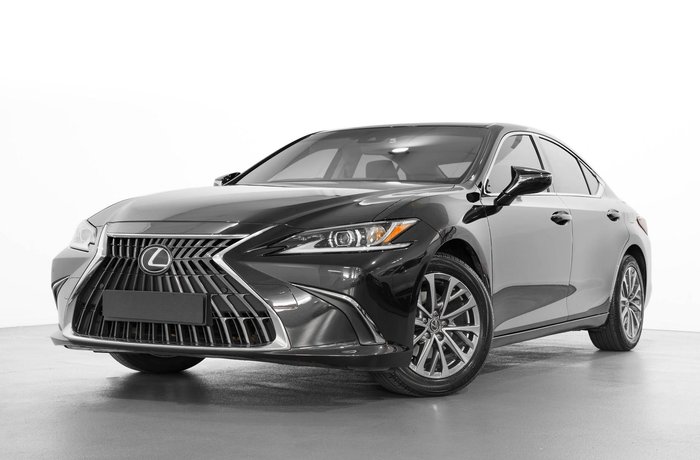 2022 Lexus ES 300h Luxury