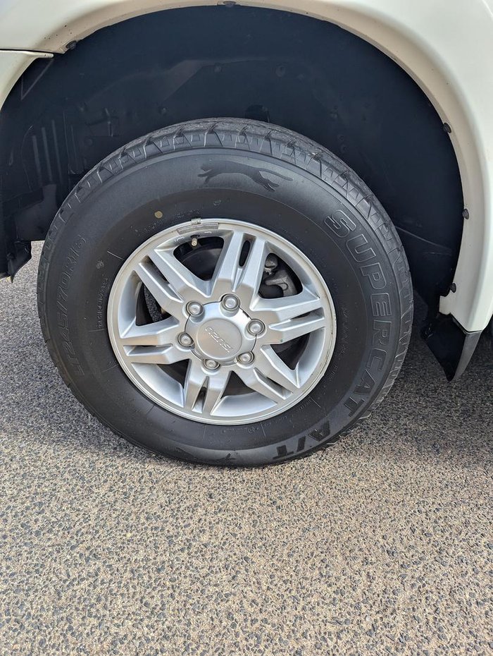 2011 Isuzu D-MAX LS High Ride MY11 4x2 Alpine White