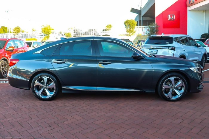 2022 Honda Accord VTi-LX
