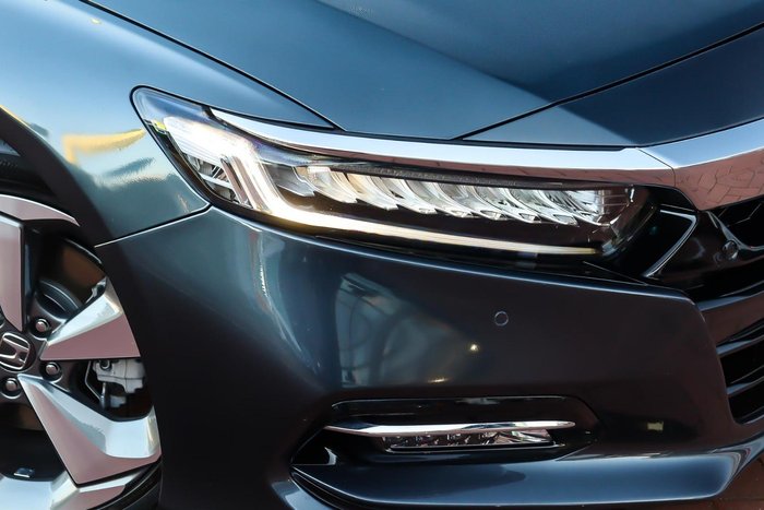 2022 Honda Accord VTi-LX