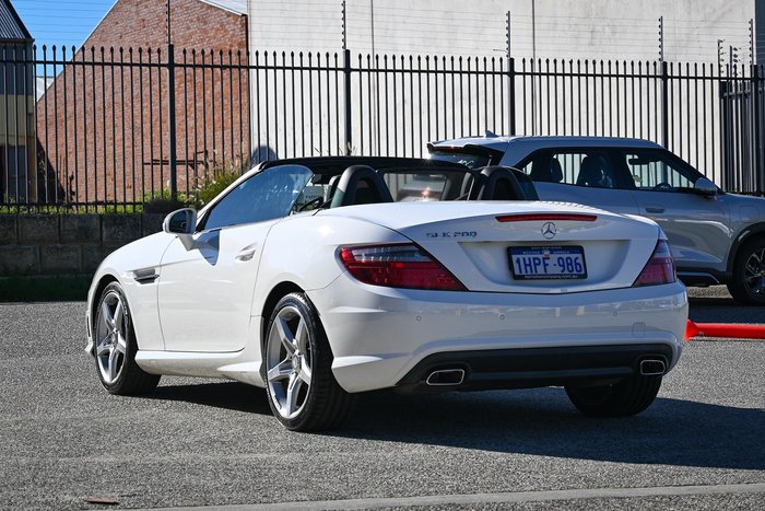 2015 Mercedes-Benz SLK-Class SLK200