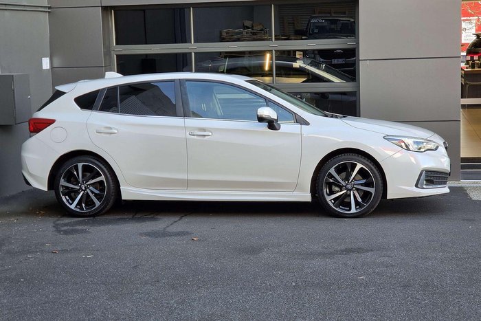 2023 Subaru Impreza 2.0i-S
