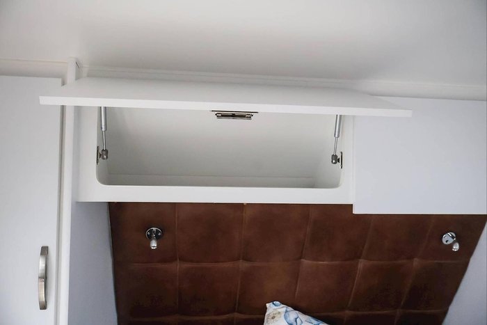 2026 Leader Caravans 2260_Cr_K1e7b_T Gold Le 22'6 3 Bunk