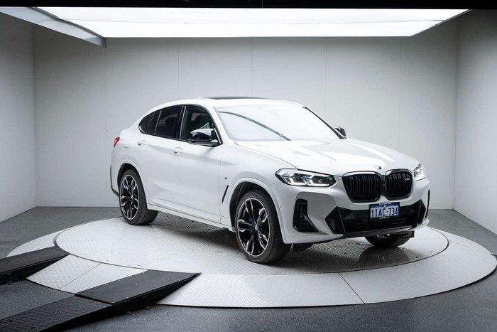 2023 BMW X4 M40i