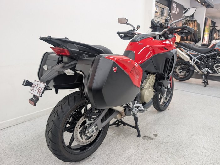 2025 DUCATI MULTISTRADA V4 S Red