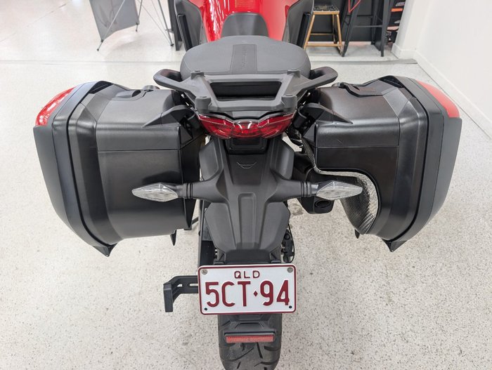 2025 DUCATI MULTISTRADA V4 S Red