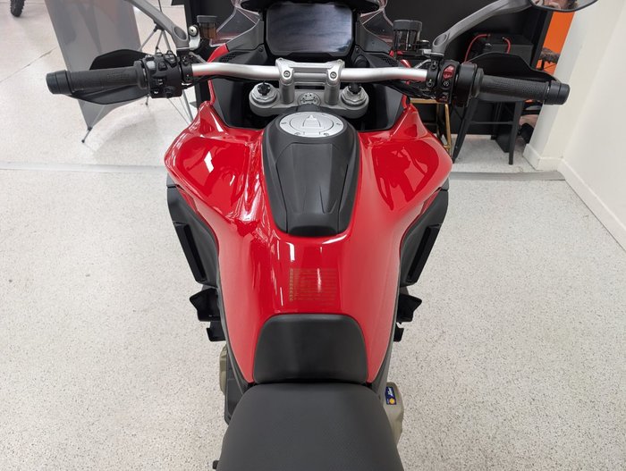 2025 DUCATI MULTISTRADA V4 S Red
