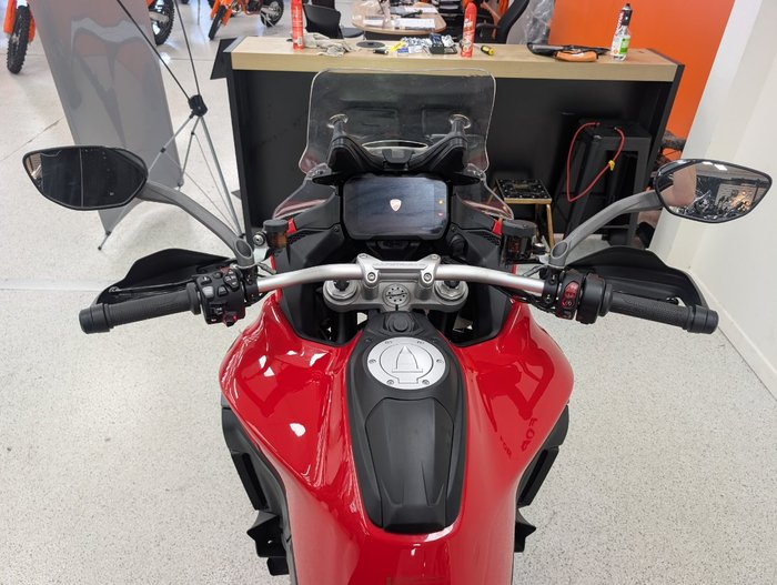 2025 DUCATI MULTISTRADA V4 S Red