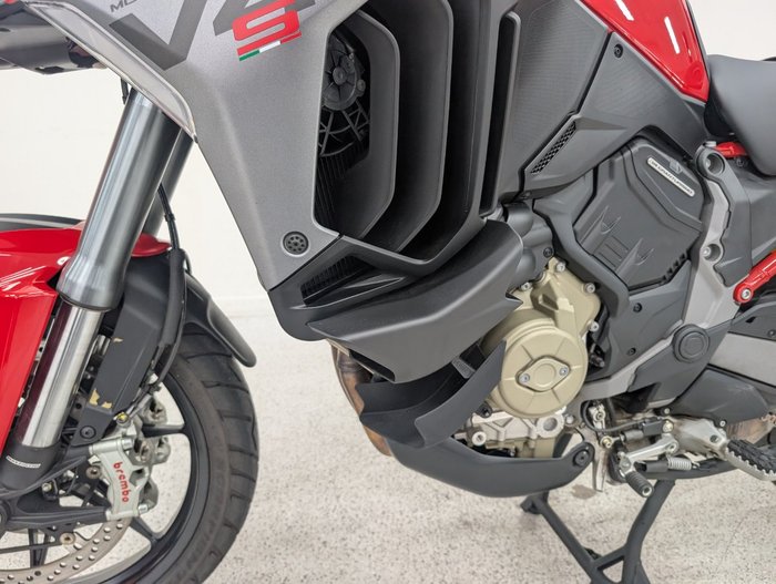 2025 DUCATI MULTISTRADA V4 S Red