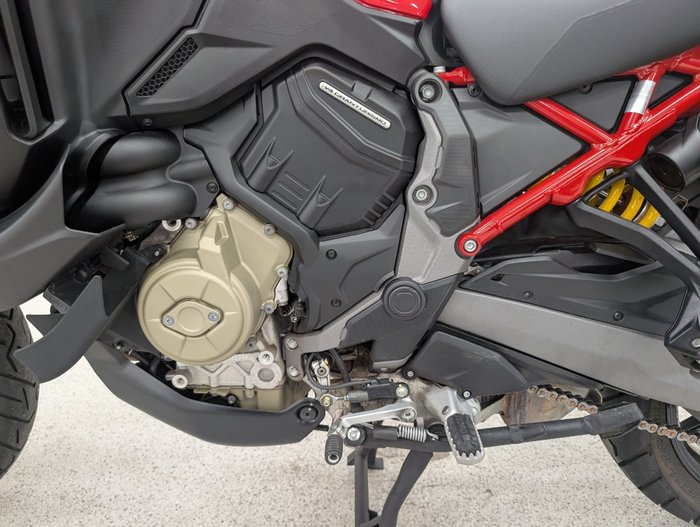 2025 DUCATI MULTISTRADA V4 S Red