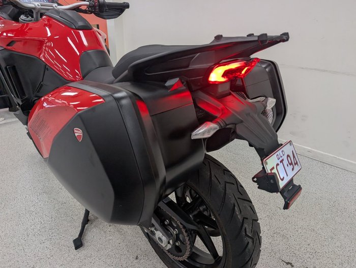 2025 DUCATI MULTISTRADA V4 S Red