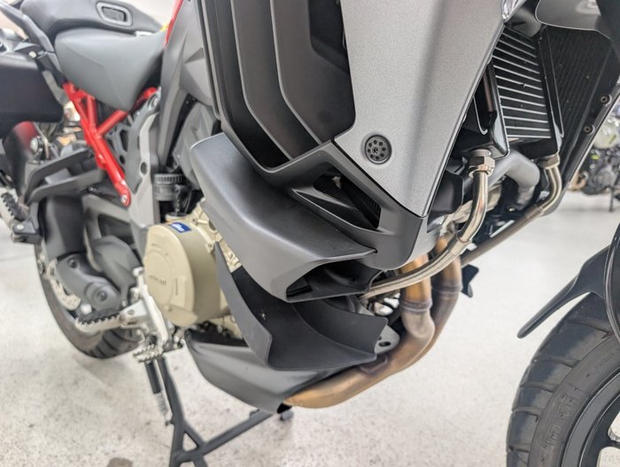 2025 DUCATI MULTISTRADA V4 S Red