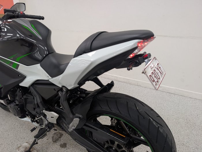 2022 Kawasaki NINJA 650L White