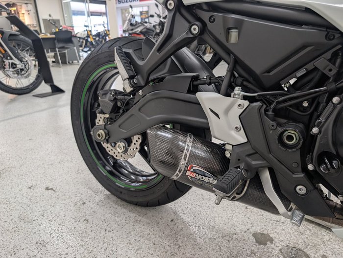 2022 Kawasaki NINJA 650L White