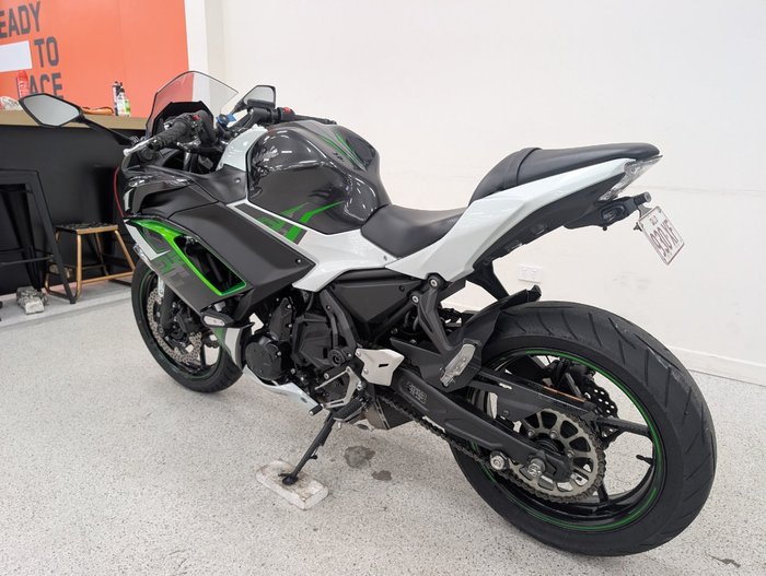 2022 Kawasaki NINJA 650L White