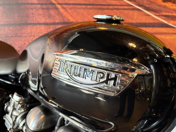 2015 Triumph Thruxton 900 Thruxton Black