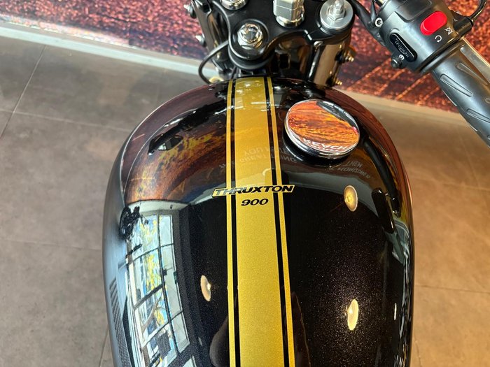 2015 Triumph Thruxton 900 Thruxton Black