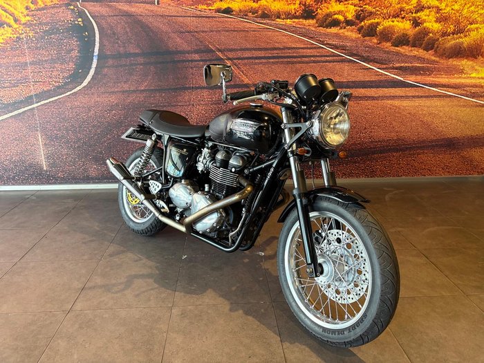 2015 Triumph Thruxton 900 Thruxton Black
