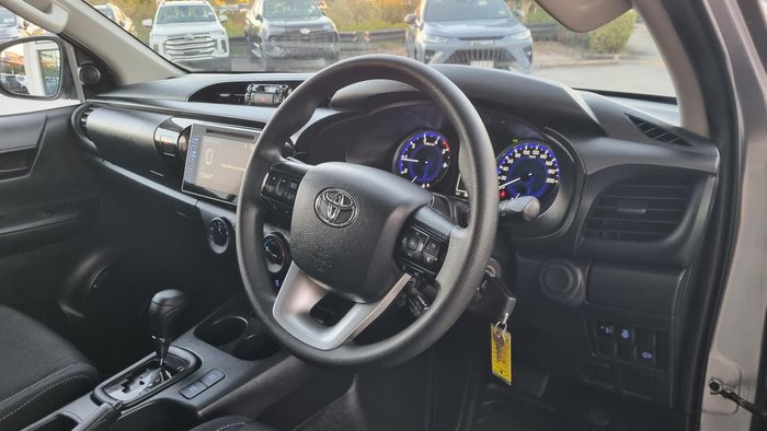2019 Toyota Hilux SR