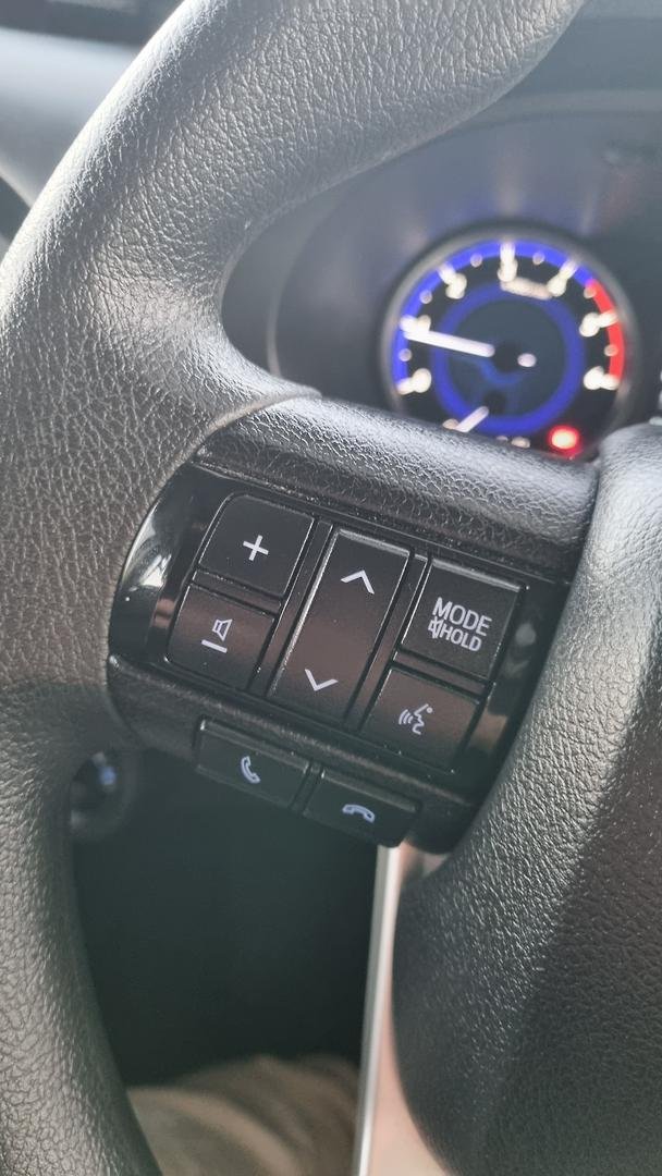 2019 Toyota Hilux SR