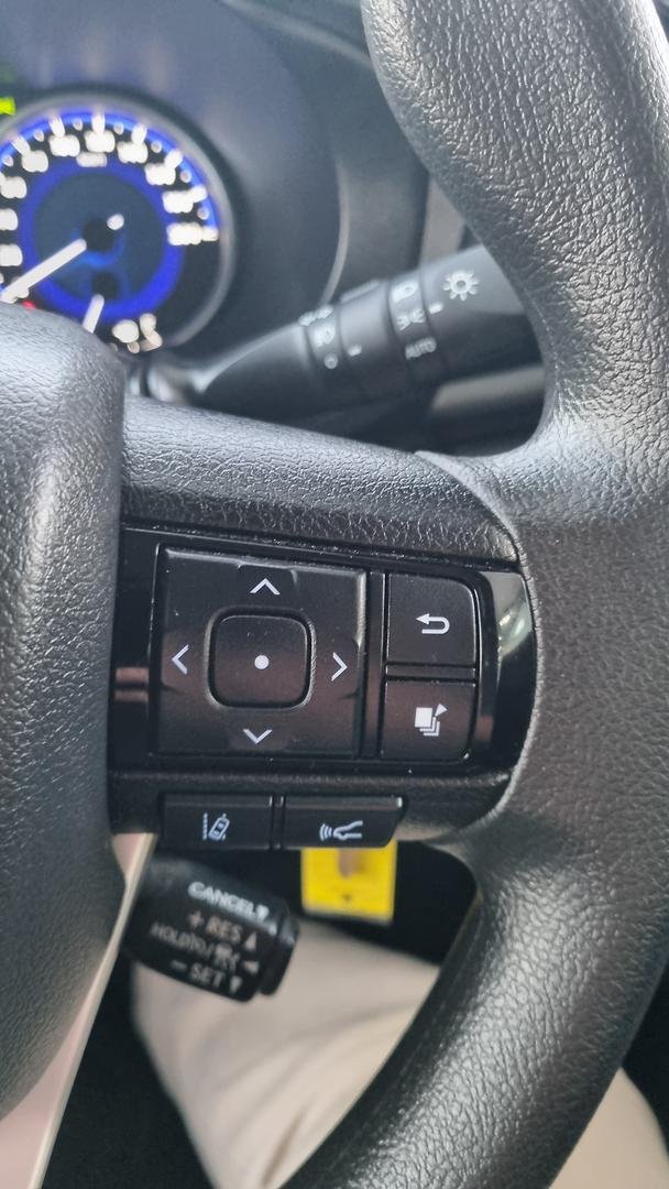 2019 Toyota Hilux SR