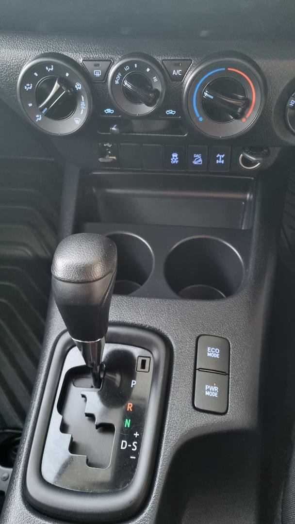 2019 Toyota Hilux SR