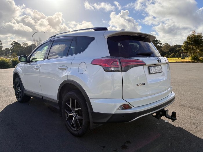 2017 Toyota RAV4 GXL
