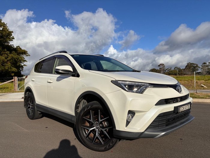 2017 Toyota RAV4 GXL