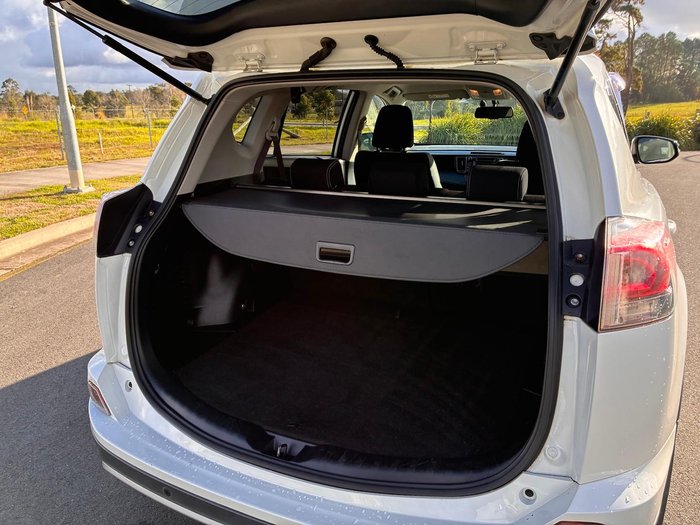 2017 Toyota RAV4 GXL