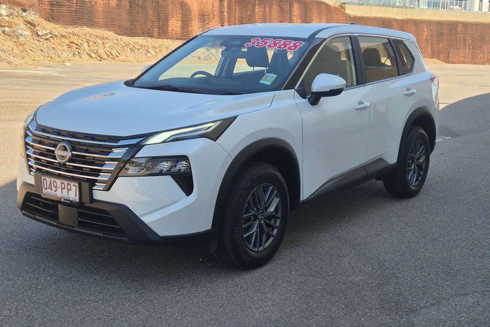 2025 Nissan X-TRAIL ST
