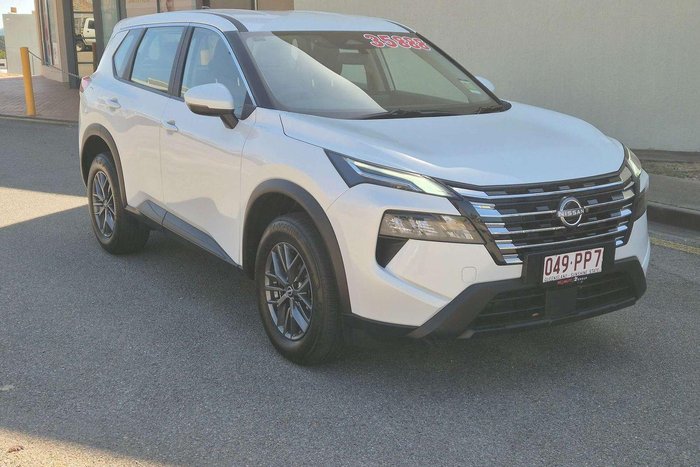2025 Nissan X-TRAIL ST