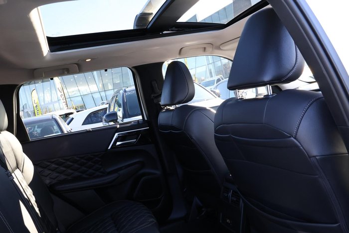 2024 Mitsubishi Outlander PHEV Exceed