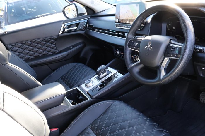 2024 Mitsubishi Outlander PHEV Exceed
