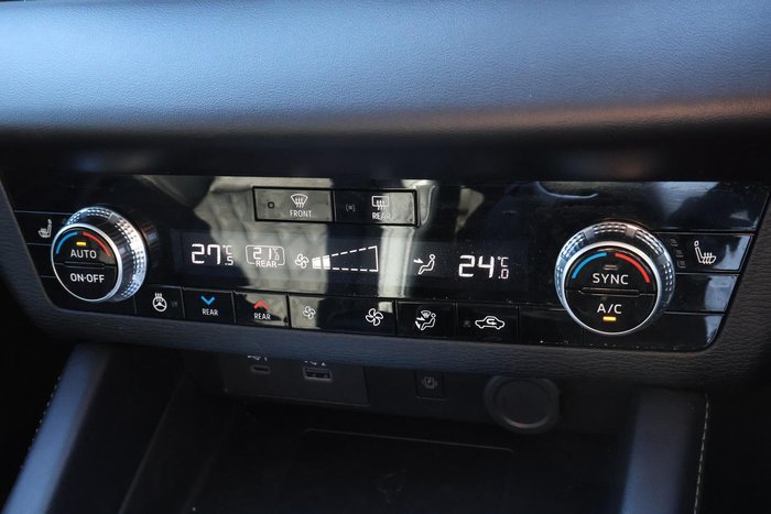 2024 Mitsubishi Outlander PHEV Exceed