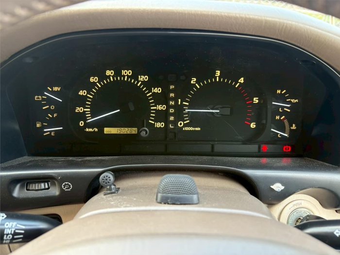 2001 Toyota Landcruiser VX Limited G Selection